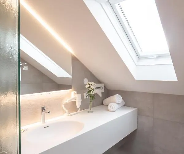 Weiss S ゲストハウス 3*